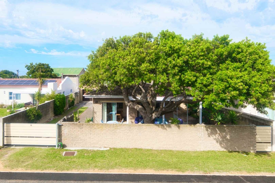 3 Bedroom Property for Sale in Voelklip Western Cape